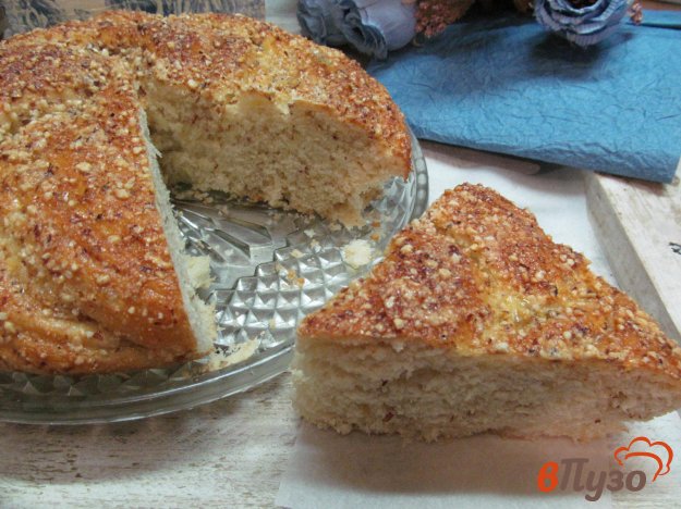 фото рецепта: Пирог с начинкой из арахиса