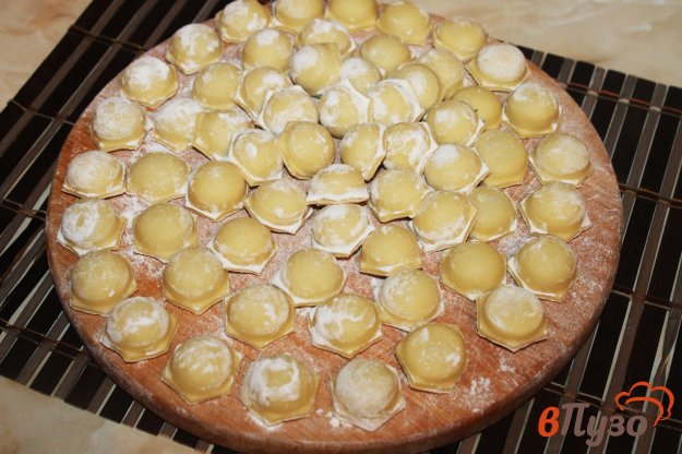 фото рецепта: Домашние пельмени с утиным мясом и укропом