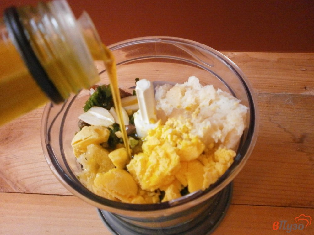 Фото приготовление рецепта: Соус из петрушки к мясу, рыбе шаг №3