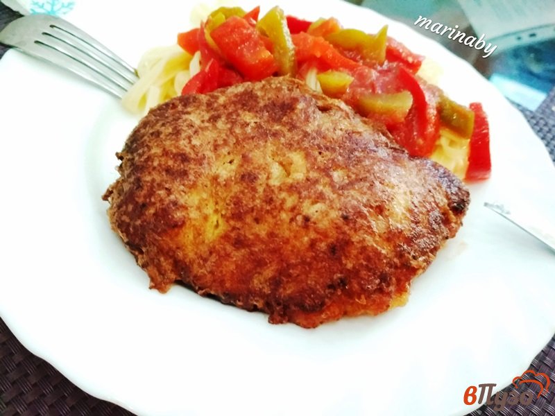 Фото приготовление рецепта: Запеченная куриная мякоть бедра в панировке шаг №13