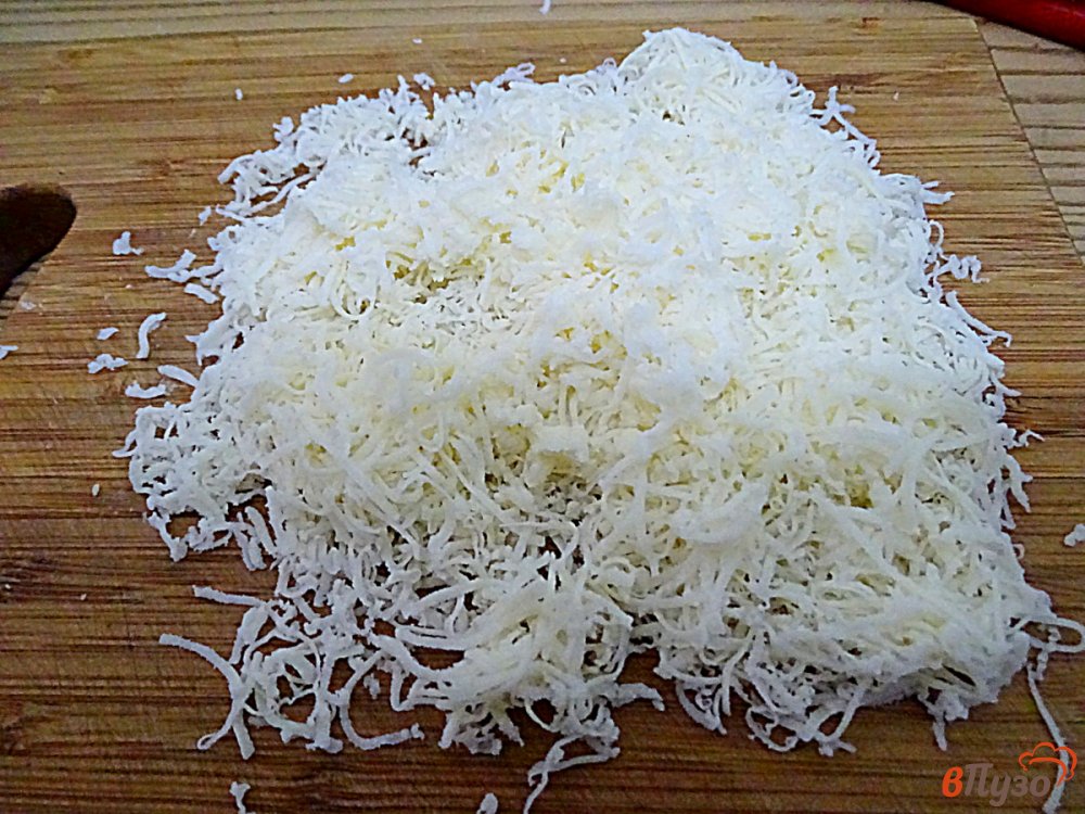 Фото приготовление рецепта: Блинчики с мясом, сыром и зеленью шаг №9