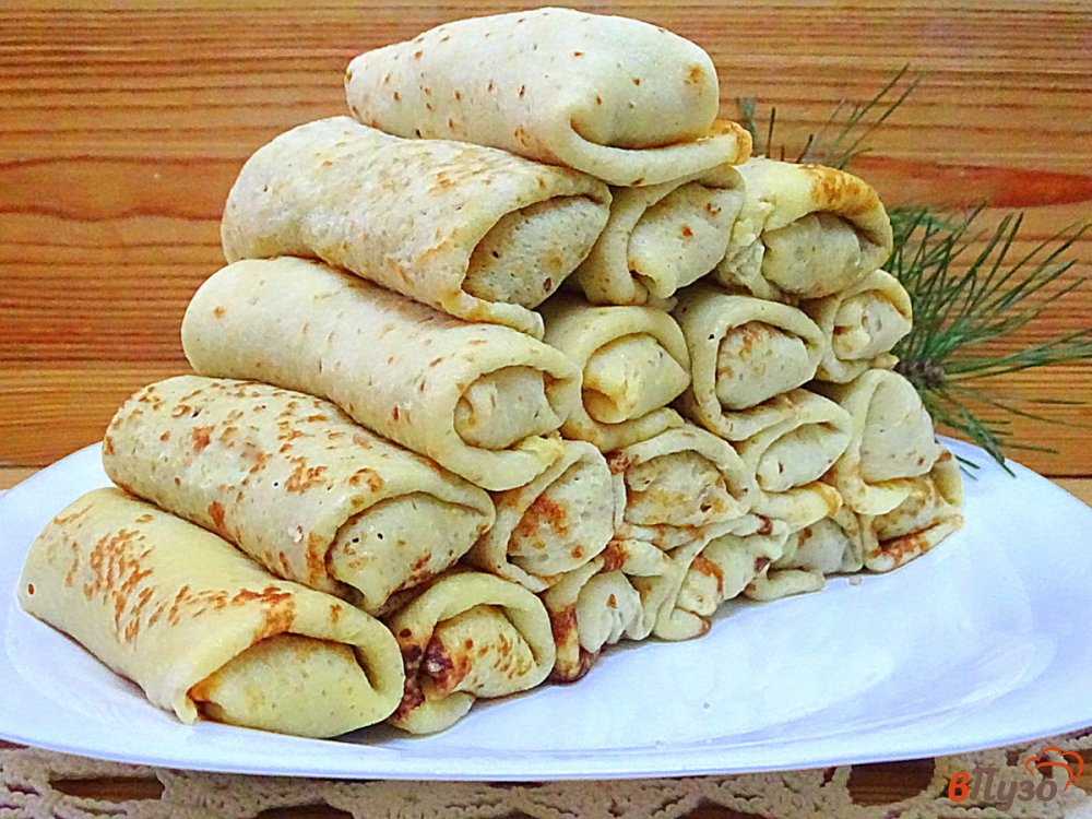Фото приготовление рецепта: Блинчики с мясом, сыром и зеленью шаг №11