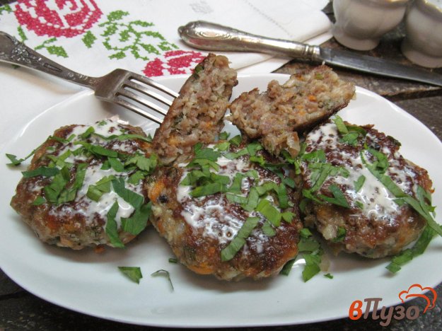 фото рецепта: Мясные котлеты с цветной капустой и морковью