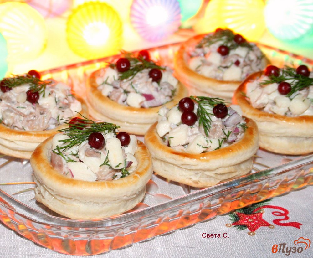 Фото приготовление рецепта: Мясной салат в волованах шаг №10